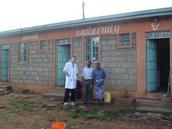 Medical volunteer in Africa - A hospital volunteer at Wema photo